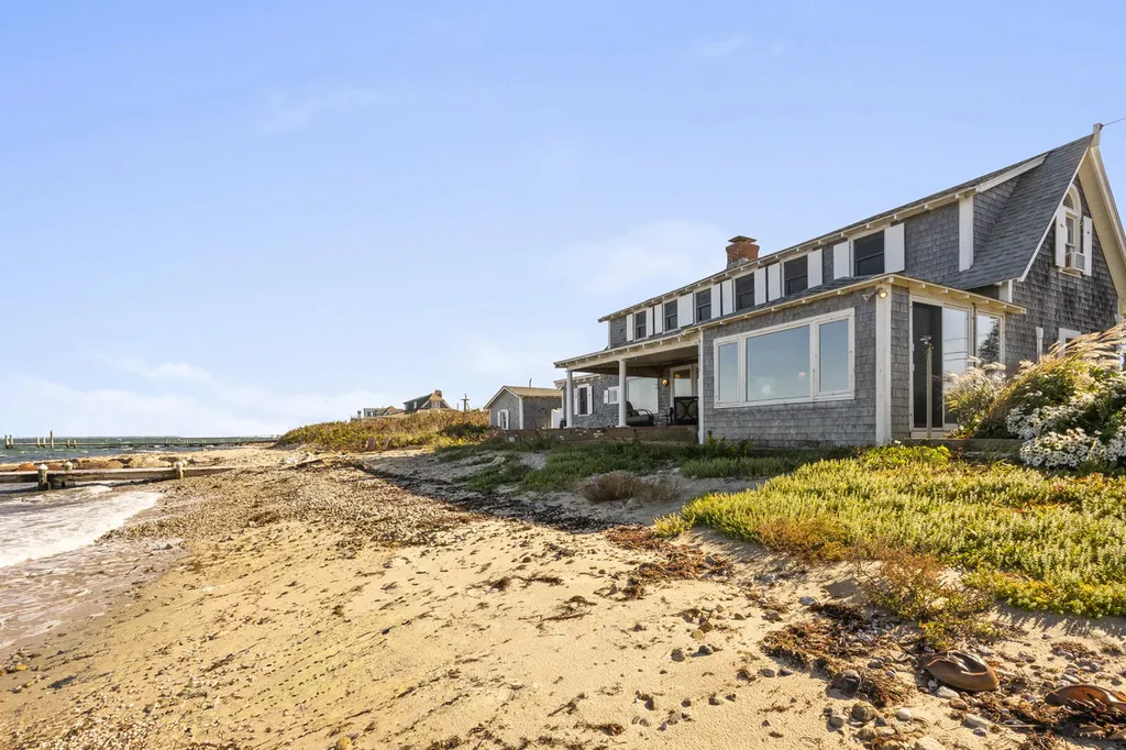 311 East Chop Drive Oak Bluffs MA 02557