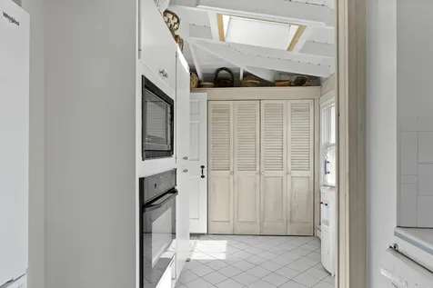 311 East Chop Drive Oak Bluffs MA 02557