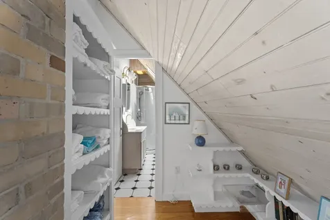 311 East Chop Drive Oak Bluffs MA 02557