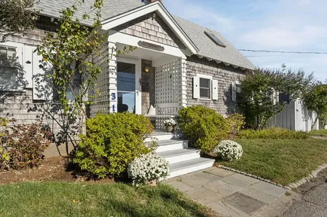 311 East Chop Drive Oak Bluffs MA 02557
