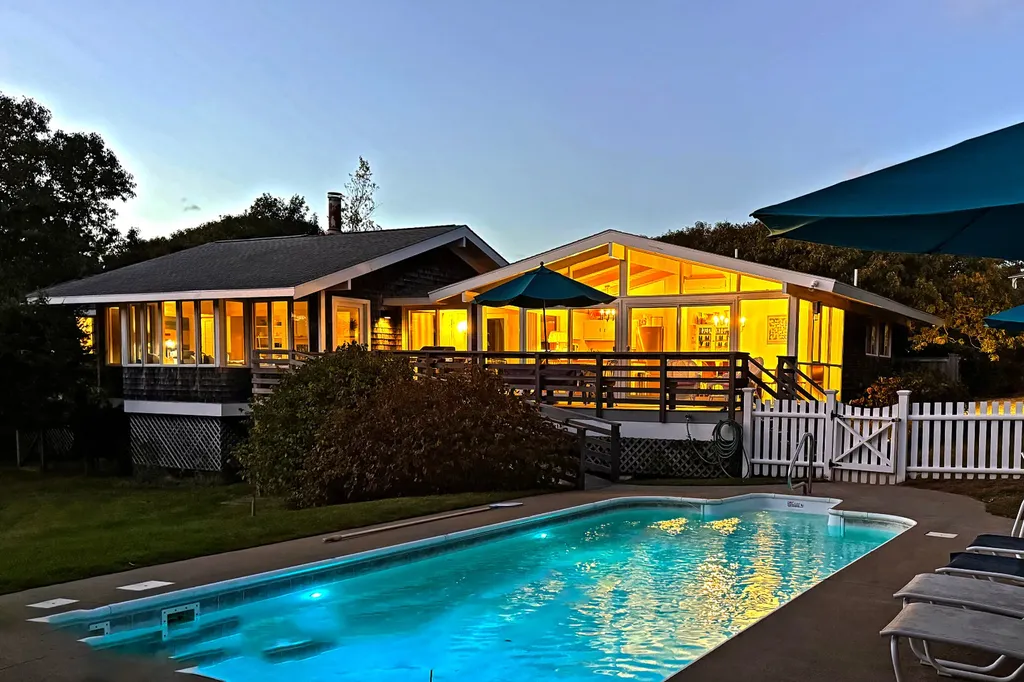 Chilmark MA, 6 Trails End