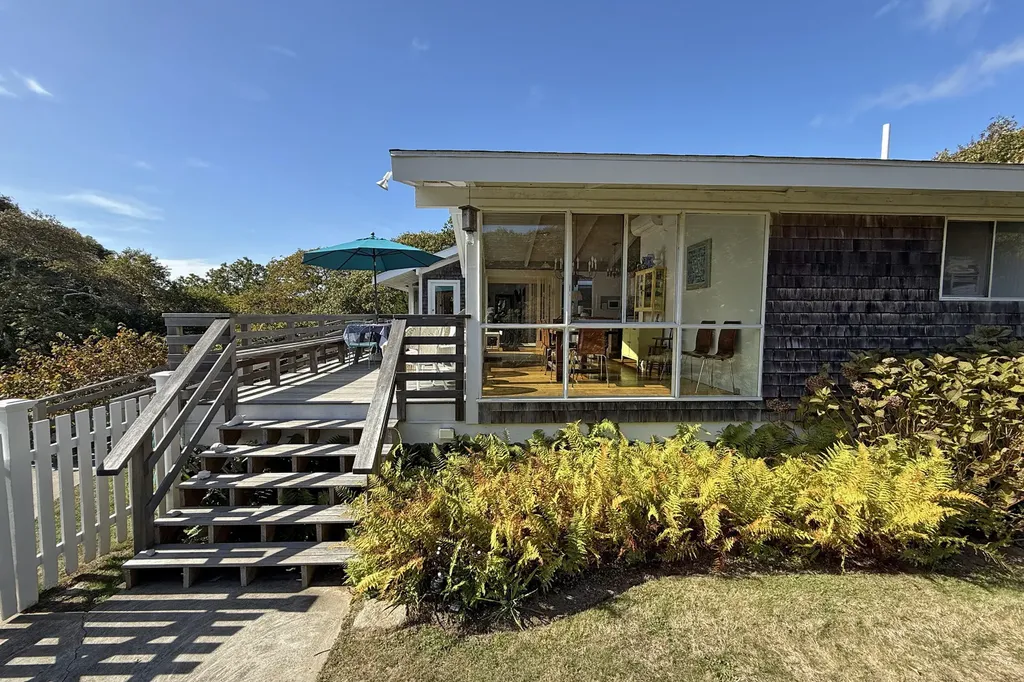 6 Trails End Chilmark MA 02535