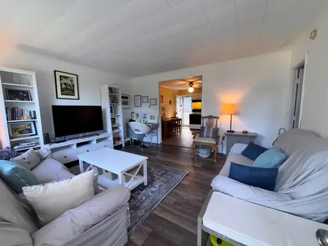 124 Skiff Avenue Vineyard Haven MA 02568