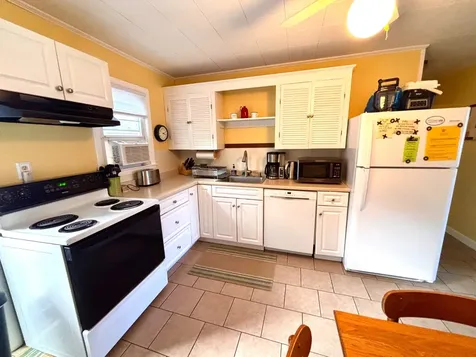 124 Skiff Avenue Vineyard Haven MA 02568