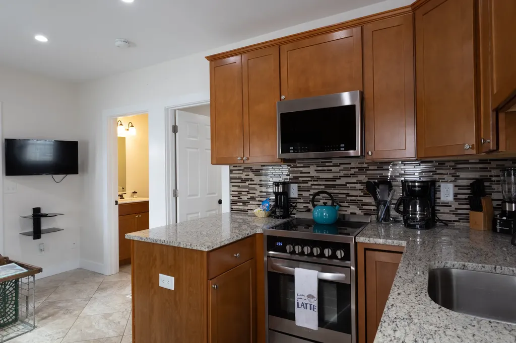 113 Dukes County Avenue Oak Bluffs MA 02557