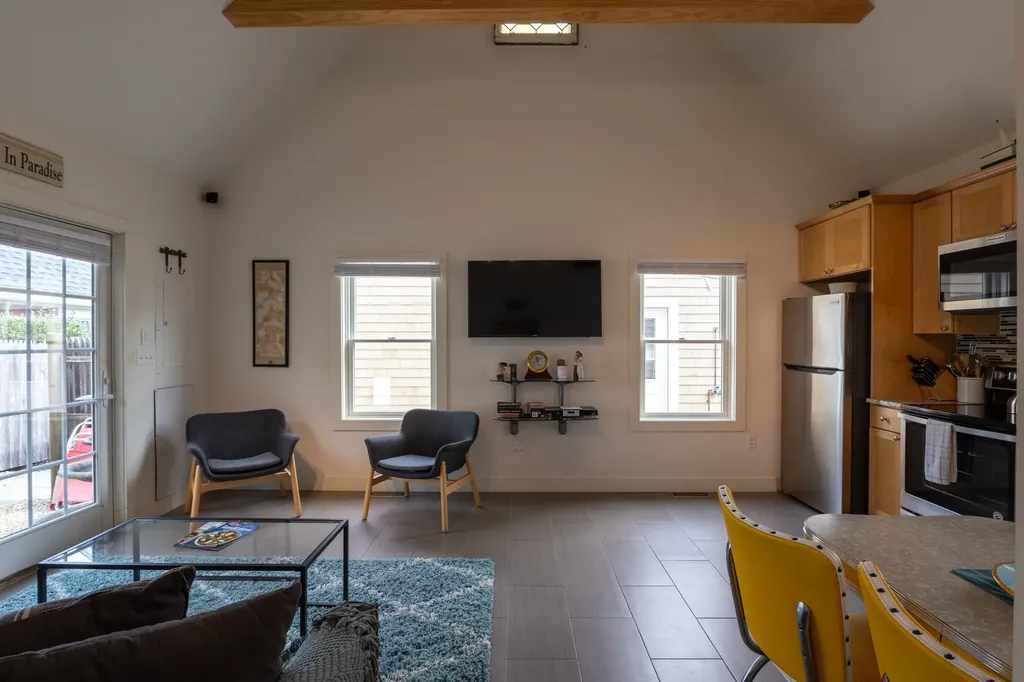 113 Dukes County Avenue Oak Bluffs MA 02557