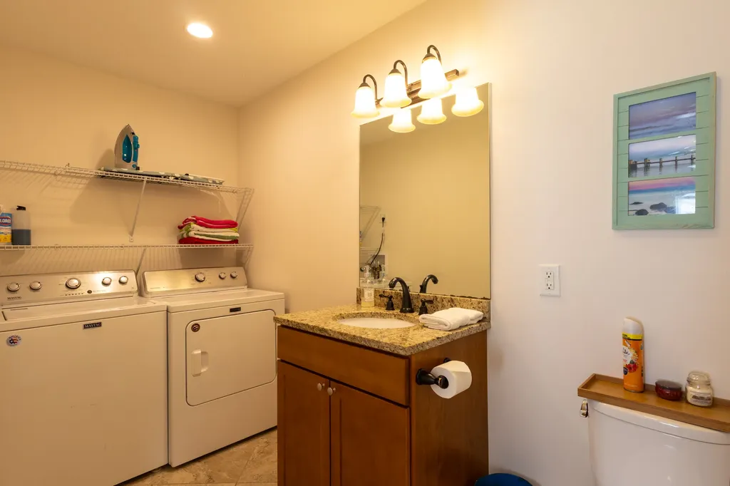 113 Dukes County Avenue Oak Bluffs MA 02557