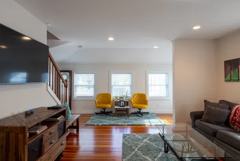 113 Dukes County Avenue Oak Bluffs MA 02557