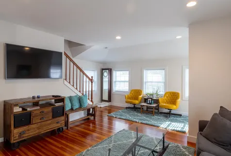 113 Dukes County Avenue Oak Bluffs MA 02557