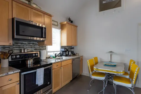 113 Dukes County Avenue Oak Bluffs MA 02557