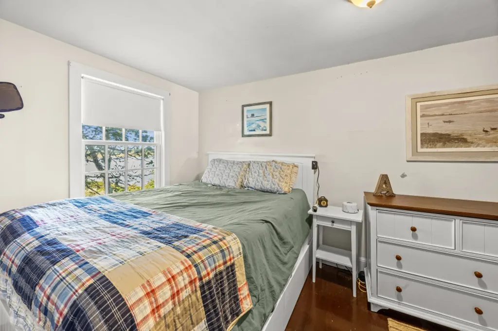 9 Fowler Avenue Edgartown MA 02539
