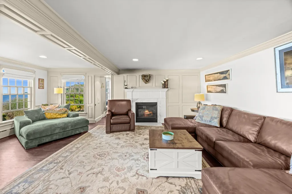 9 Fowler Avenue Edgartown MA 02539