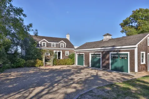 9 Fowler Avenue Edgartown MA 02539