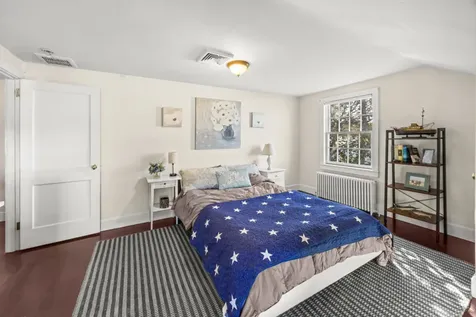 9 Fowler Avenue Edgartown MA 02539