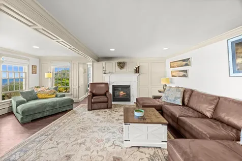 9 Fowler Avenue Edgartown MA 02539