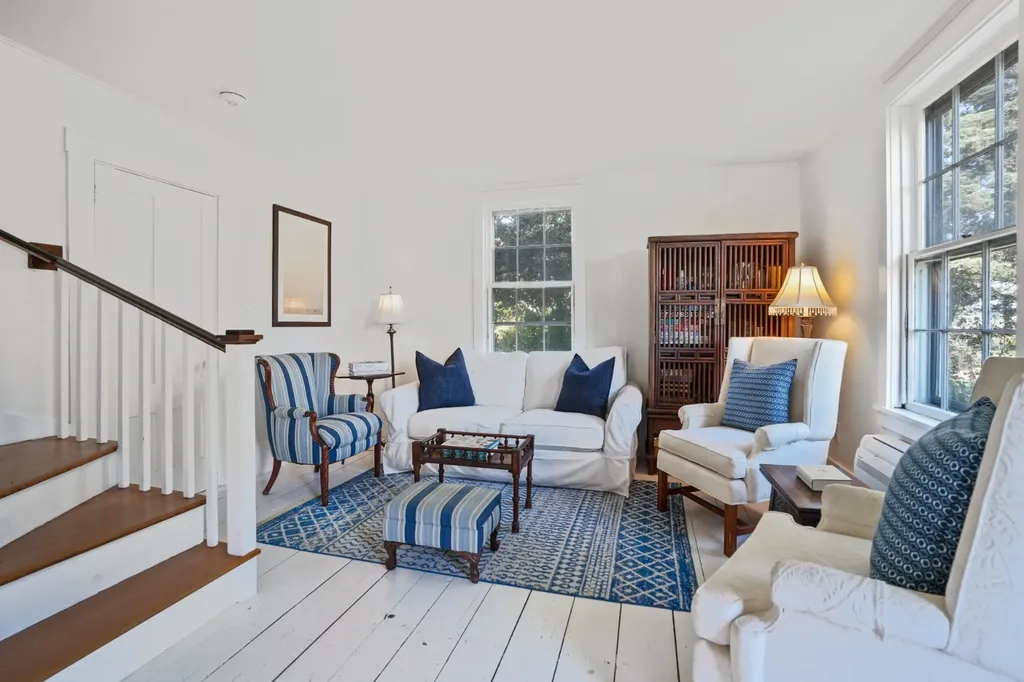 187 Lagoon Pond Road Vineyard Haven MA 02568