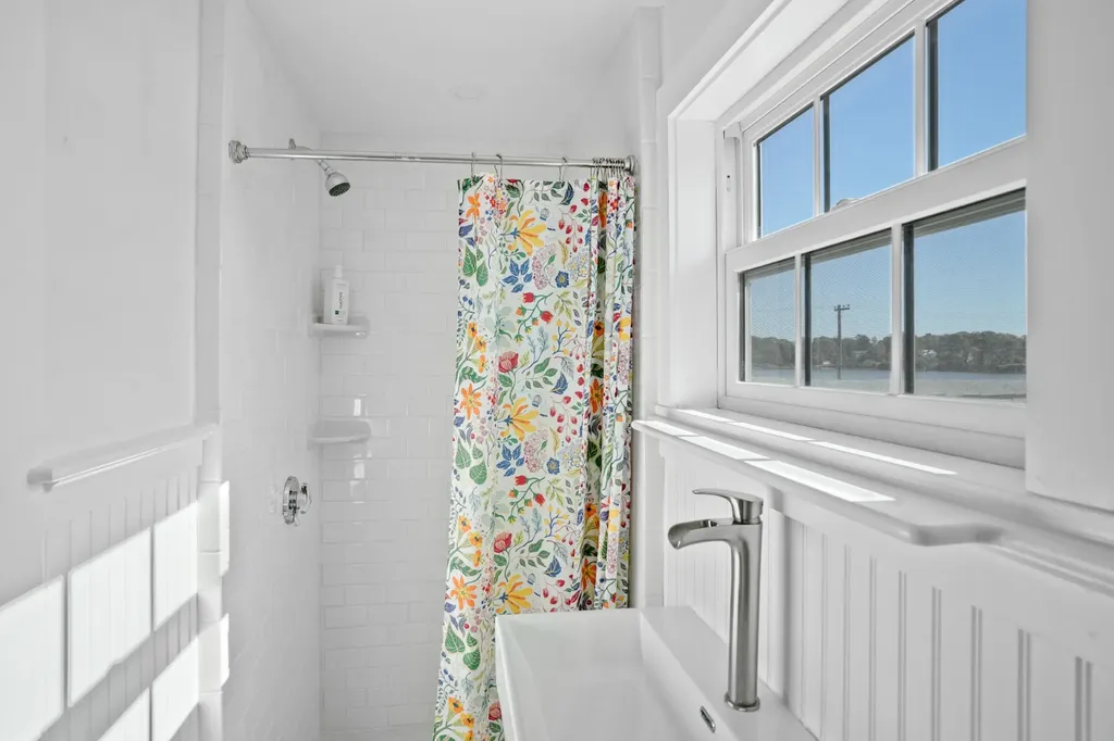 187 Lagoon Pond Road Vineyard Haven MA 02568