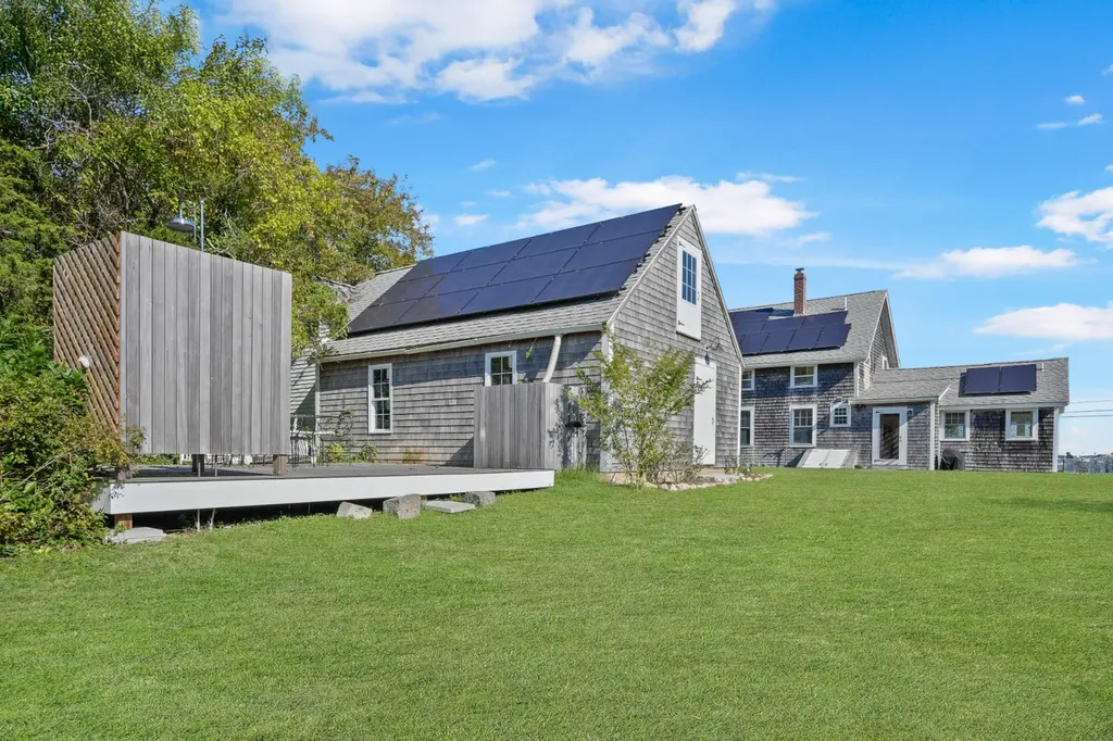 187 Lagoon Pond Road Vineyard Haven MA 02568