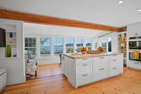 187 Lagoon Pond Road Vineyard Haven MA 02568