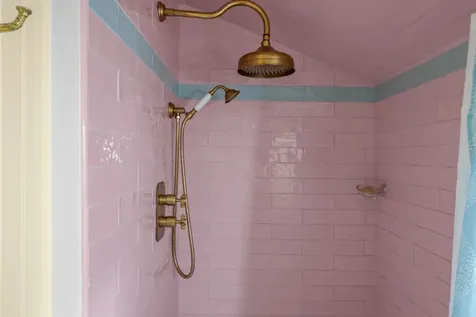 2 Lincoln Avenue Oak Bluffs MA 02557