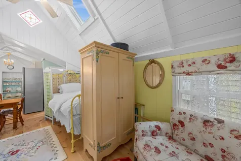 2 Lincoln Avenue Oak Bluffs MA 02557