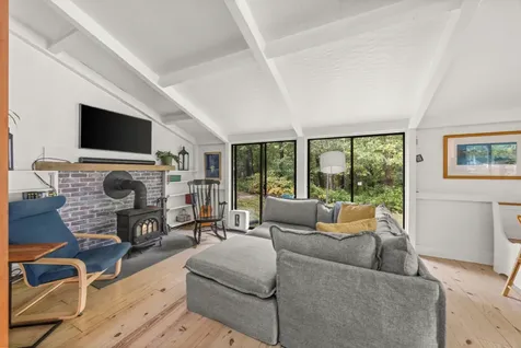 10 Dory Circle Edgartown MA 02539