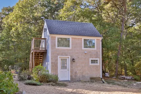 10 Dory Circle Edgartown MA 02539
