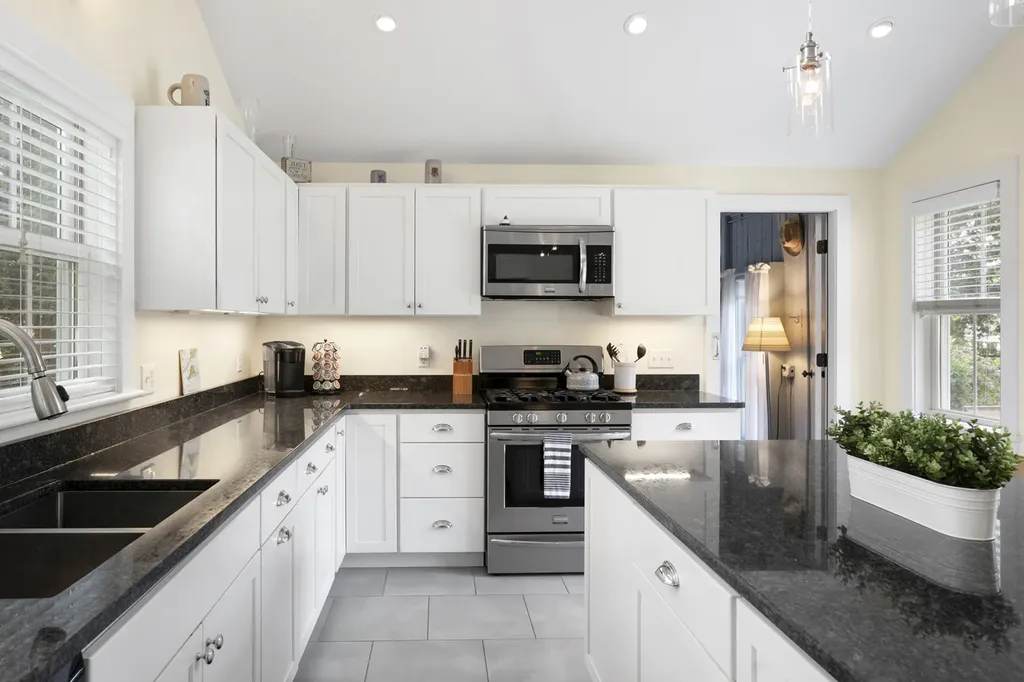 1 Rowland Avenue Oak Bluffs MA 02557