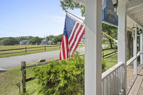 1 Rowland Avenue Oak Bluffs MA 02557