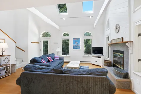 12 Duarte Circle Edgartown MA 02539