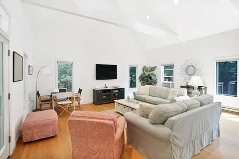 12 Duarte Circle Edgartown MA 02539