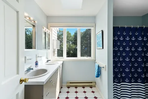 12 Duarte Circle Edgartown MA 02539