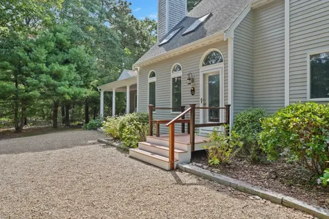12 Duarte Circle Edgartown MA 02539