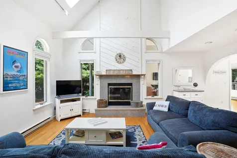 12 Duarte Circle Edgartown MA 02539