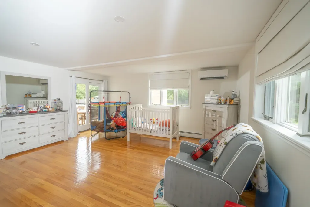 229 Oak Lane West Tisbury MA 02575