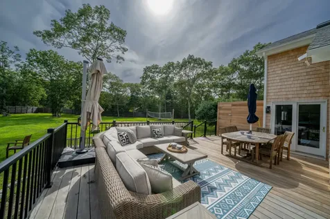 229 Oak Lane West Tisbury MA 02575