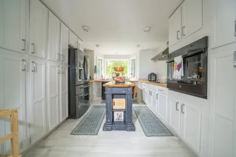 229 Oak Lane West Tisbury MA 02575