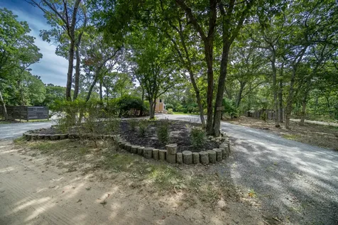 229 Oak Lane West Tisbury MA 02575