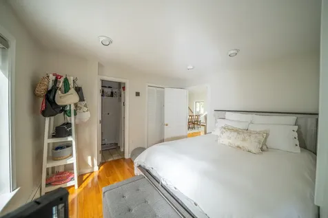 229 Oak Lane West Tisbury MA 02575