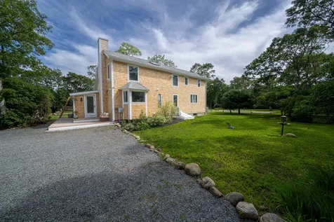 229 Oak Lane West Tisbury MA 02575