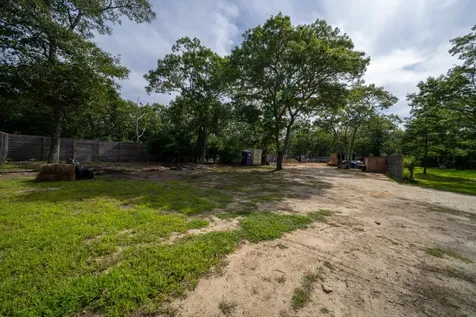 229 Oak Lane West Tisbury MA 02575