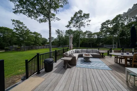 229 Oak Lane West Tisbury MA 02575