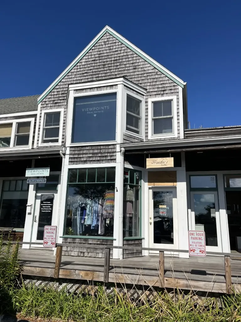 79 Beach Road Vineyard Haven MA 02568