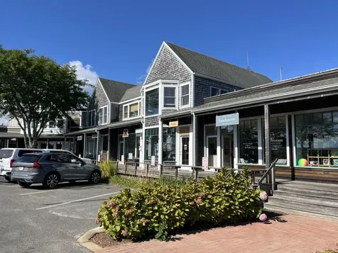 79 Beach Road Vineyard Haven MA 02568
