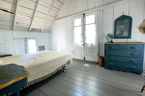 41 Trinity Park Oak Bluffs MA 02557