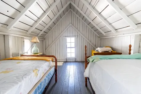 41 Trinity Park Oak Bluffs MA 02557