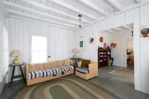 41 Trinity Park Oak Bluffs MA 02557