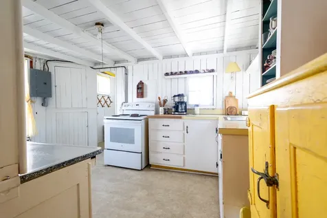 41 Trinity Park Oak Bluffs MA 02557