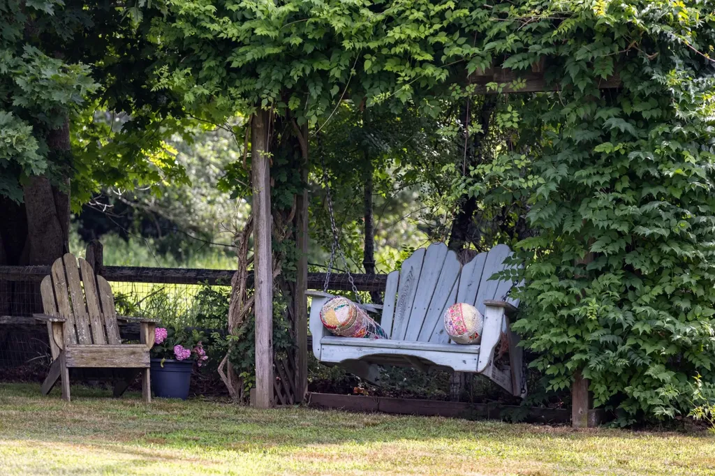 10 Dan'ls Way West Tisbury MA 02575