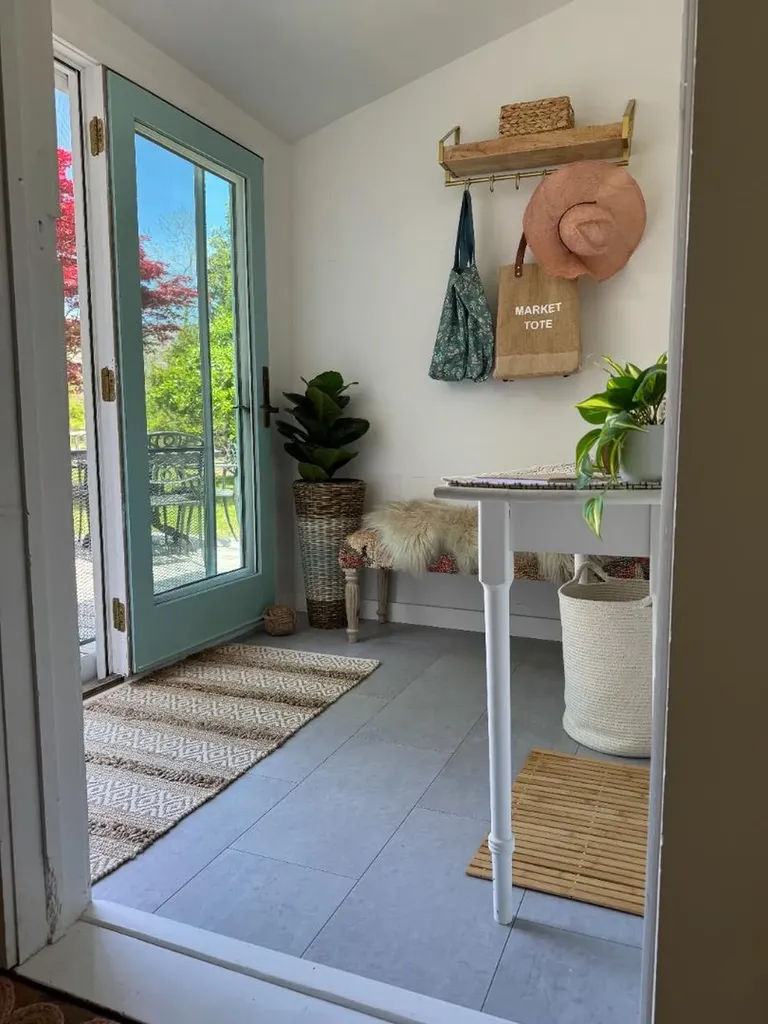 10 Dan'ls Way West Tisbury MA 02575